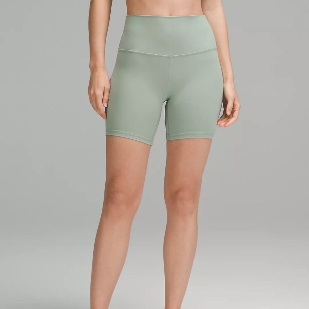 Lululemon Align shorts light green size 2